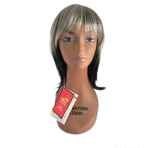 Wig - Picture 4 of 12